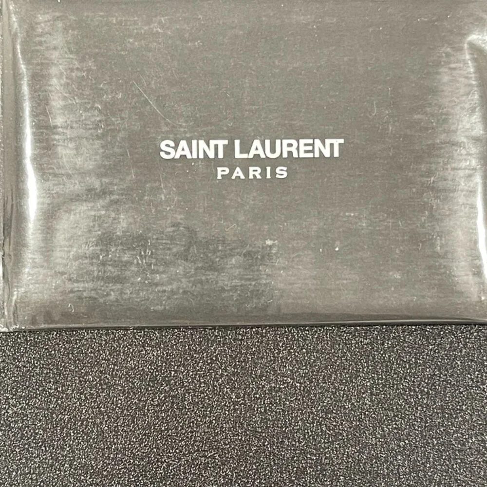Yves Saint Laurent saint laurent